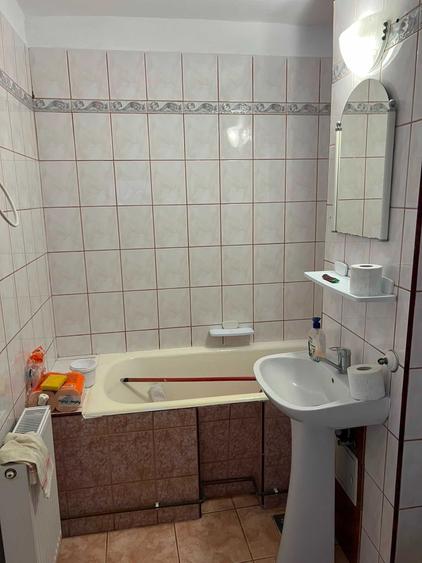 Apartament cu 2 camere semidecomandat în Micro 16