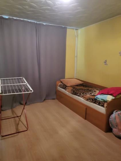 Apartament cu 3 camere decomandat în Sud