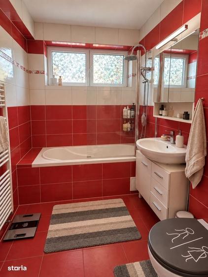 Apartament cu 3 camere decomandat în Avantgarden
