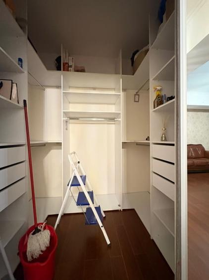 Apartament cu 3 camere decomandat, mobilat în Prelungirea Ghencea