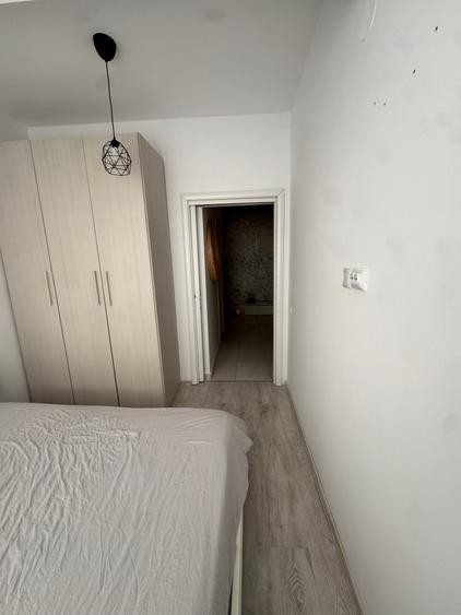 Apartament cu 2 camere semidecomandat în Centru Civic