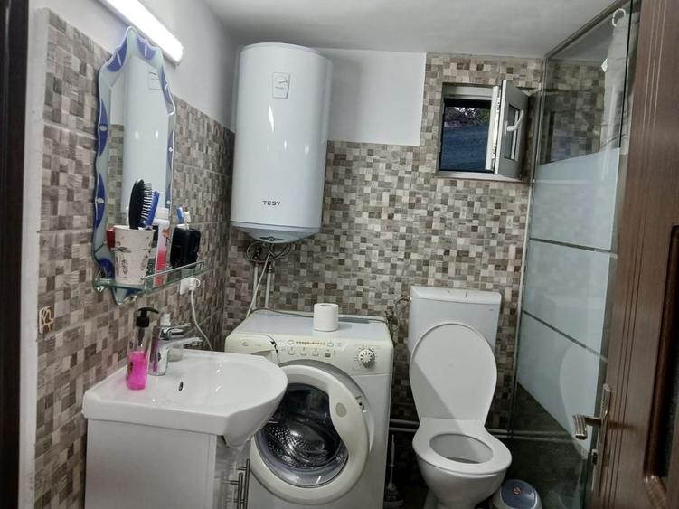 Casă cu 2 camere în Central