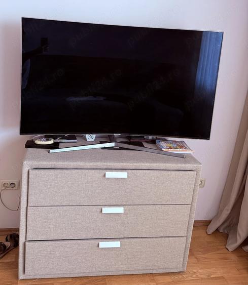 Apartament cu 3 camere decomandat în Sisești