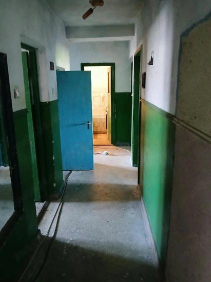 Apartament cu 3 camere decomandat în Agigea