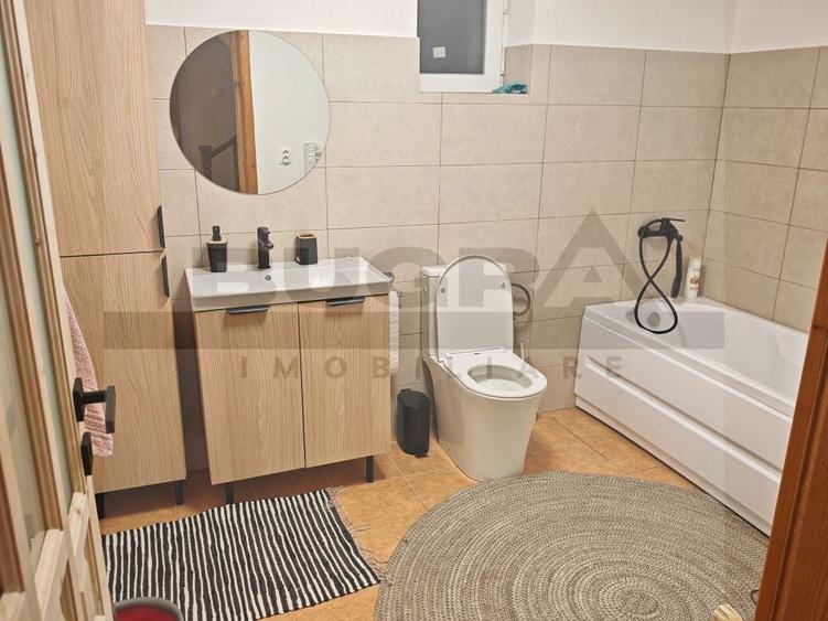 Casă individuală cu 4 camere cu Garaj în Suceagu
