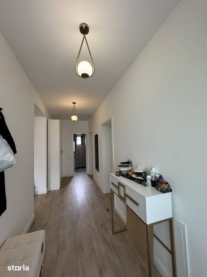 Casă cu 3 camere decomandat cu Teren 518 Mp în Săbăreni