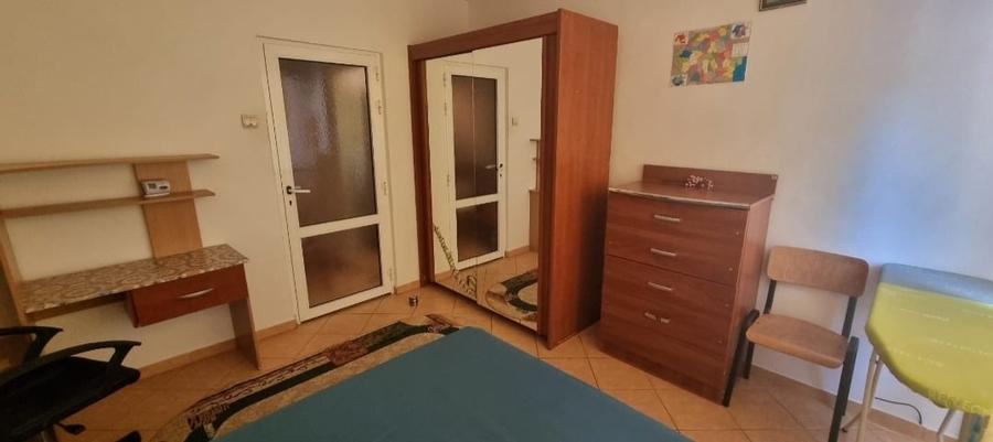 Garsonieră decomandată, mobilată în Central