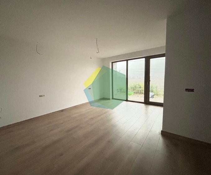 Duplex cu 5 camere cu Garaj în Jilava