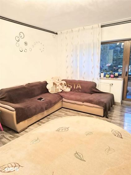 Apartament cu 4 camere decomandat, mobilat în Dârste