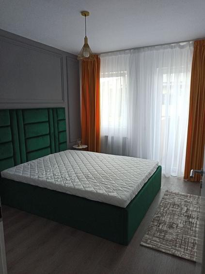 Apartament cu 3 camere decomandat, mobilat în Berceni