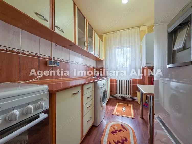Apartament cu 2 camere decomandat în Piața Centrală