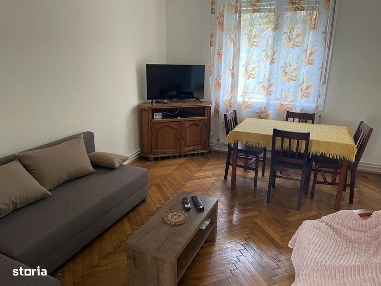 Apartament cu 3 camere decomandat în Medicină