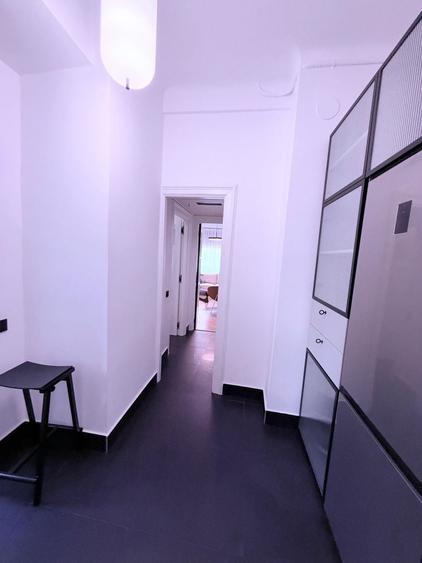 Apartament cu 3 camere, mobilat în P-ța Romană