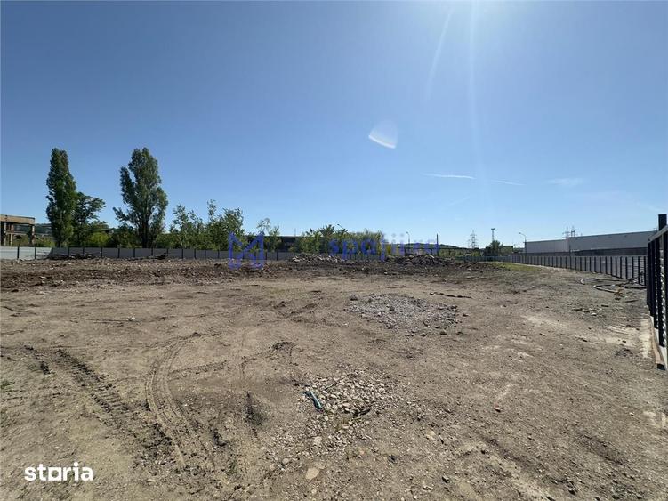 Teren de 2050 mp, în Zona industrială