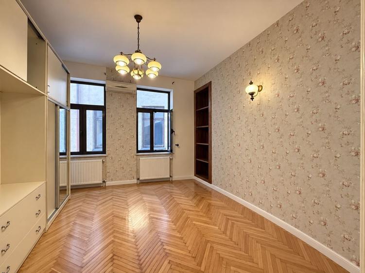 Apartament cu 3 camere decomandat, mobilat în Cișmigiu