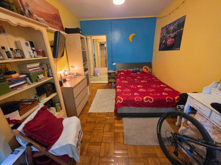 Apartament cu 3 camere decomandat în Baba Novac