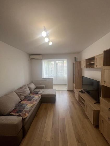 Apartament cu 2 camere semidecomandat, mobilat în Bucureștii Noi