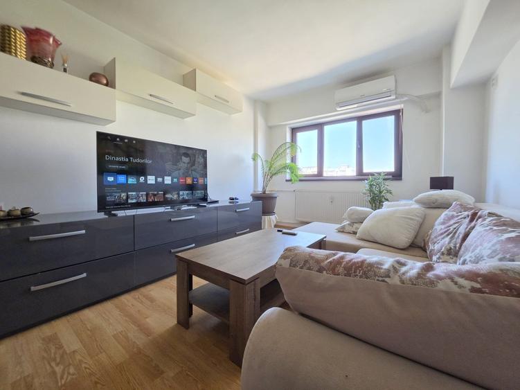 Apartament cu 4 camere decomandat în Vitan Mall