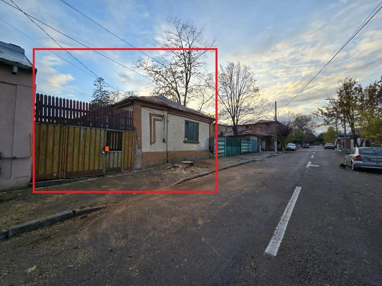 Teren Construcții intravilan de 692 mp, în Central