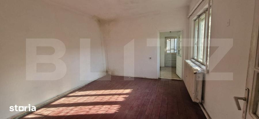 Casa batraneasca renovabila, teren 444 mp , zona Catargiu - 2