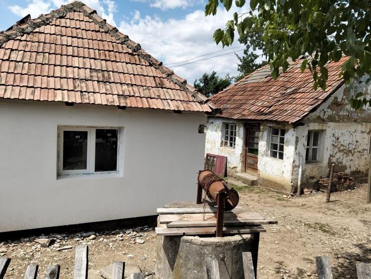 Casă cu 2 camere în Bălaia