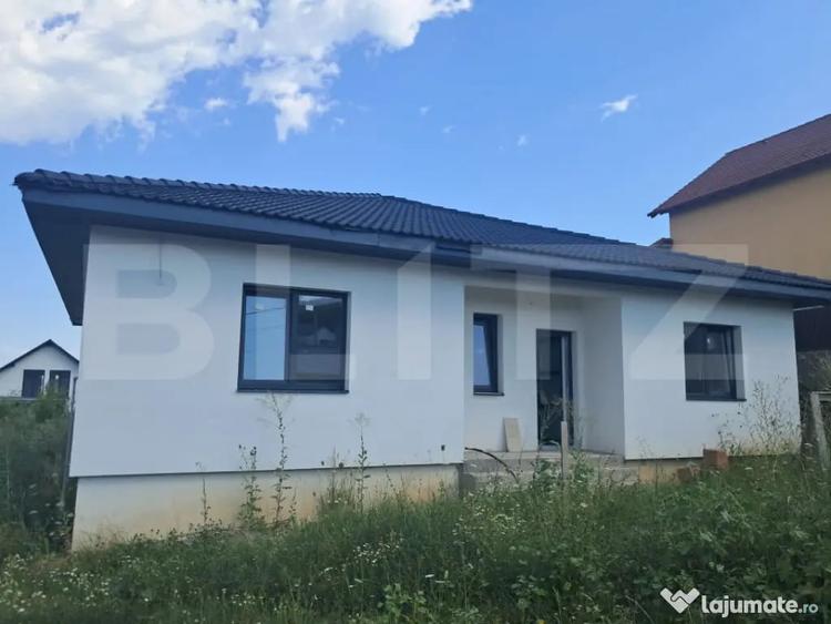 Casă cu 3 camere cu Teren 700 Mp în Sâncraiu de Mureș