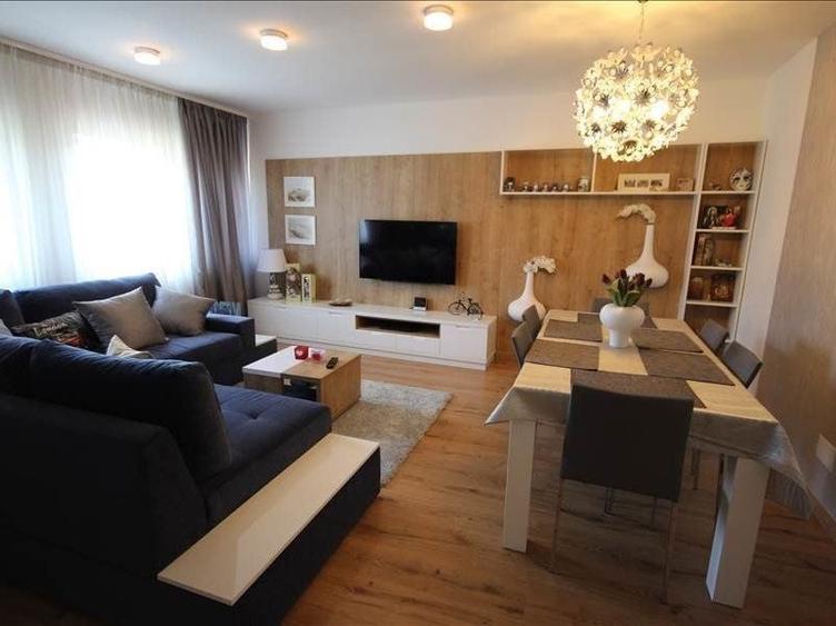 Apartament cu 3 camere decomandat, mobilat în Simion Bărnuțiu