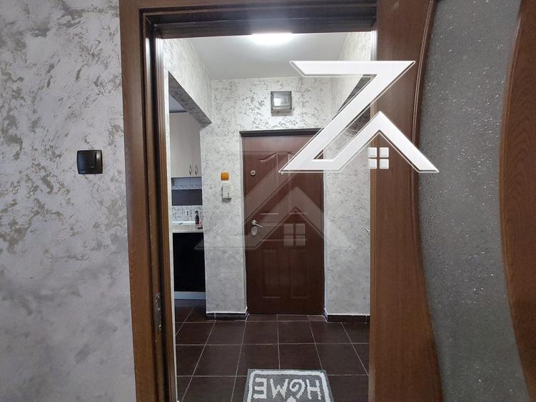 Apartament cu 3 camere semidecomandat, mobilat în Calea Severinului