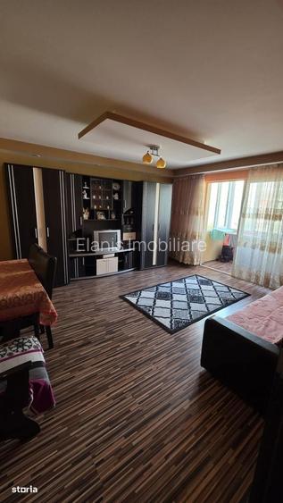 Apartament cu 3 camere, 62 mp., zona Micro 3