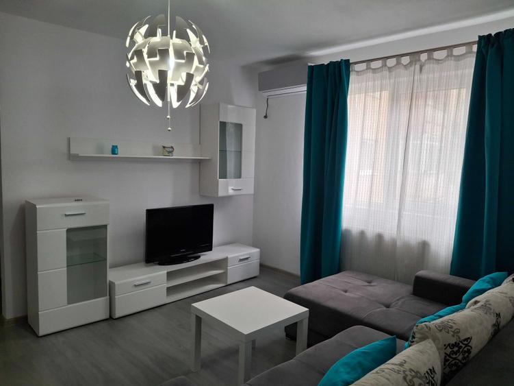 Apartament cu 2 camere semidecomandat în Ultracentral