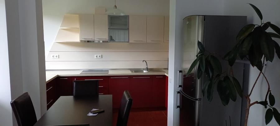 Apartament cu 2 camere decomandat, mobilat în Răcădău