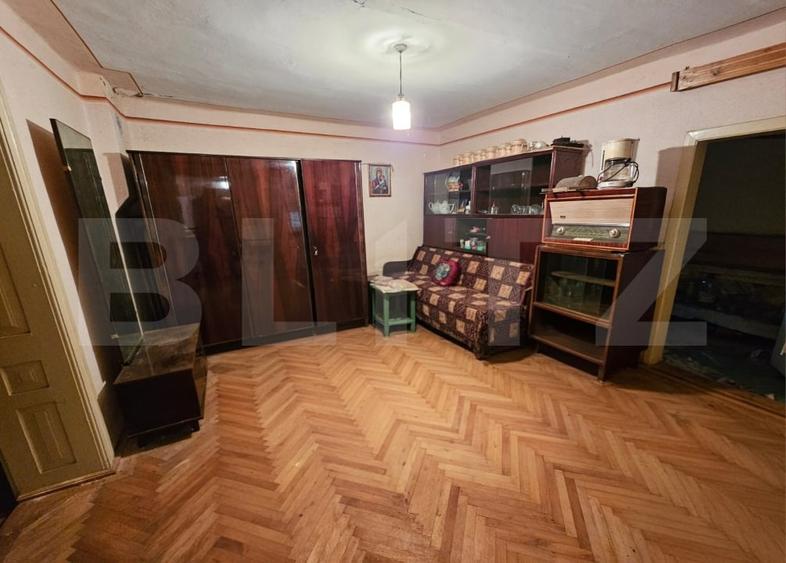 Casă individuală cu 5 camere cu Canalizare în Cugir