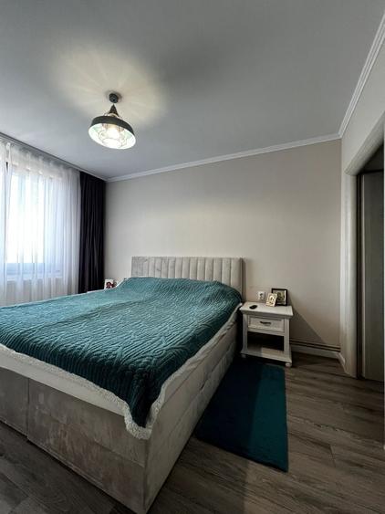 Casă individuală cu 8 camere cu Piscina în Cordău