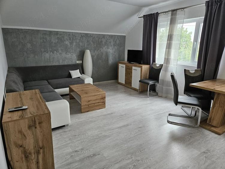 Apartament cu 2 camere semidecomandat în Aradului