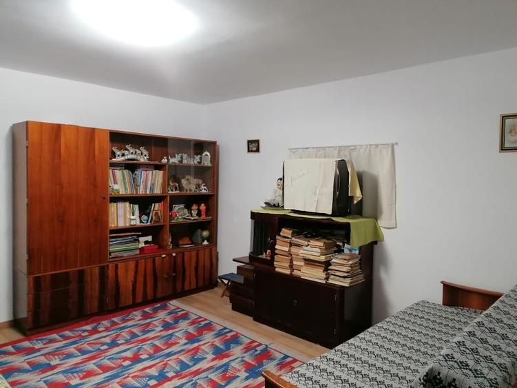 Casă individuală cu 5 camere cu Teren 1152 Mp în Vârtop
