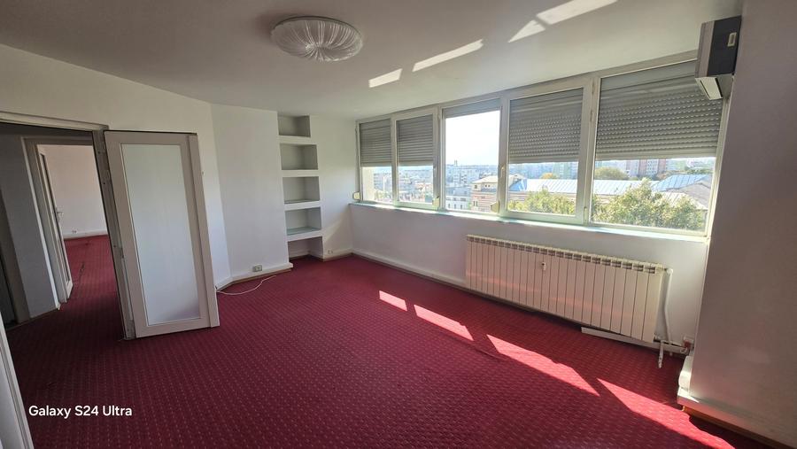 Apartament cu 5 camere în P-ța Unirii
