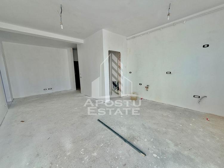 Apartament cu 2 camere semidecomandat în Giroc