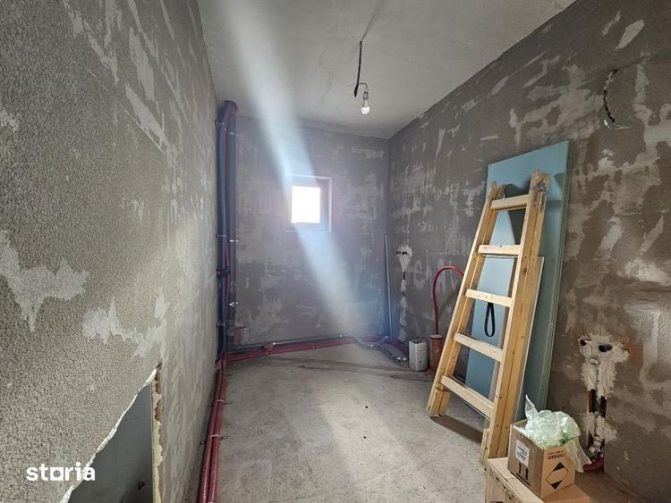 Casă cu 5 camere cu Teren 783 Mp în Feleacu