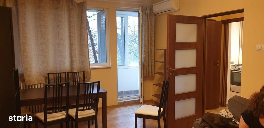 Apartament cu 2 camere decomandat în 1 Mai