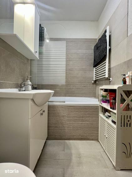 Apartament cu 3 camere semidecomandat în UMT