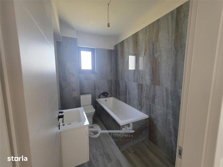 Apartament cu 2 camere decomandat în Rediu