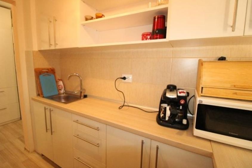 Apartament cu 2 camere decomandat, mobilat în Dorobanți