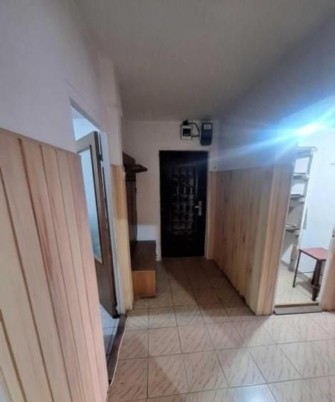 APARTAMENT 3 CAMERE DECOMANDAT CONFORT 1 ZONA INEL 2 - 3