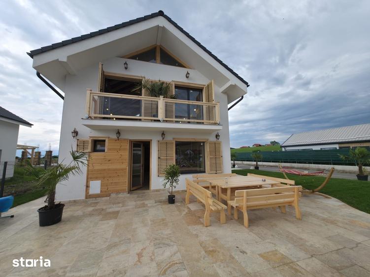 Casă cu 4 camere cu Teren 700 Mp în Sângeorgiu de Mureș