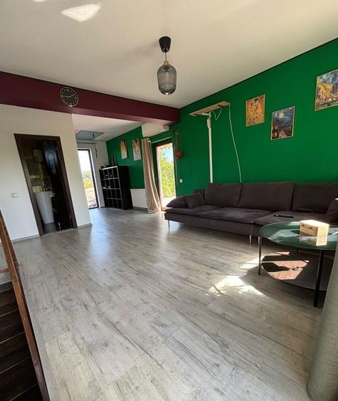 Casă cu 4 camere în Lupăria