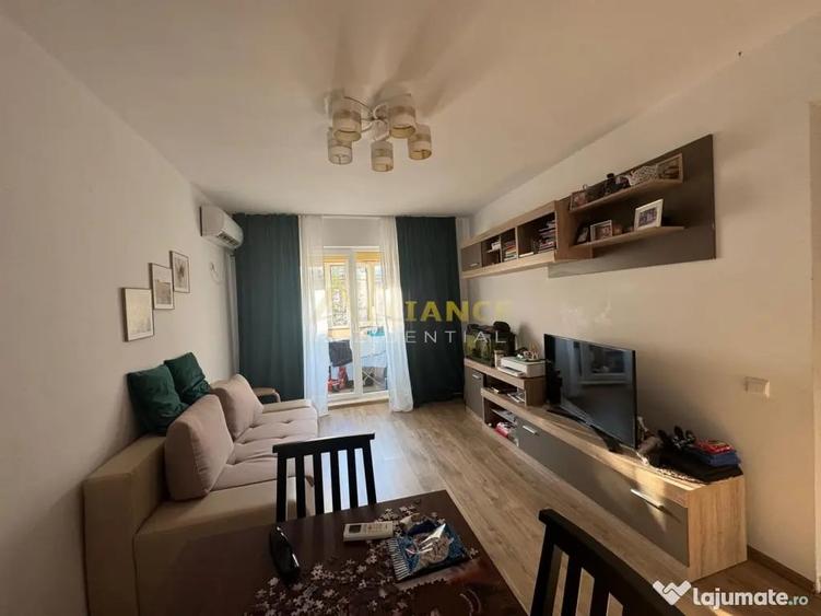 Apartament cu 2 camere decomandat în Central