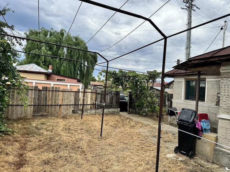 Casă cu 2 camere cu Teren 1034 Mp în Ibrianu