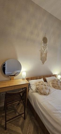 Apartament cu 2 camere semidecomandat în Universitate