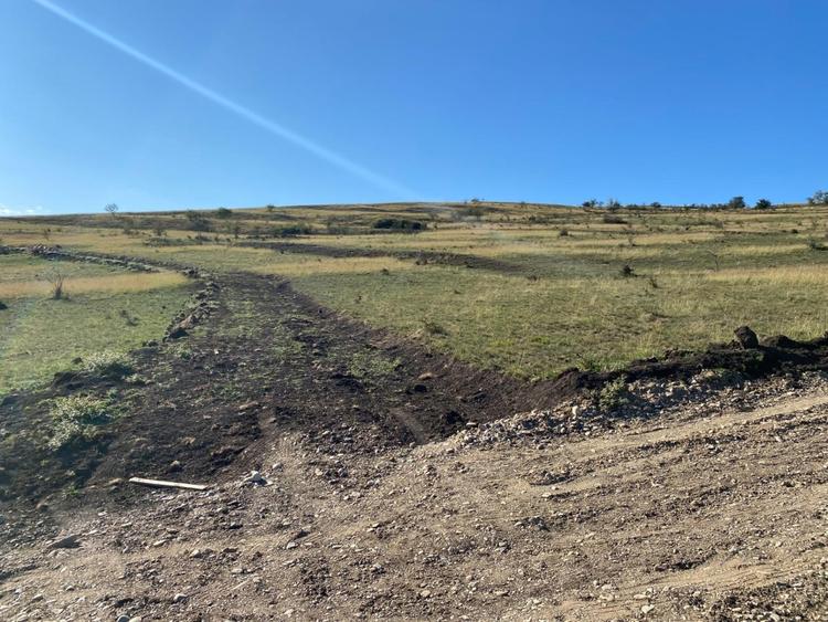 Teren Construcții extravilan de 350 mp, în Câmpenești