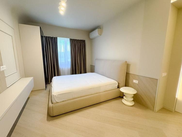 Apartament cu 3 camere decomandat, mobilat în Pipera